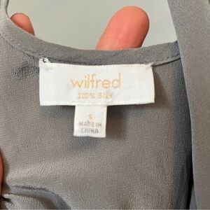 EUC Wilfred 100% silk shorts romper